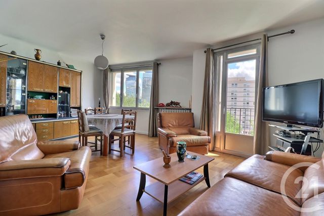 Appartement à vendre - 4 pièces - 64.85 m2 - IVRY SUR SEINE - 94 - ILE-DE-FRANCE - Century 21 Raspail