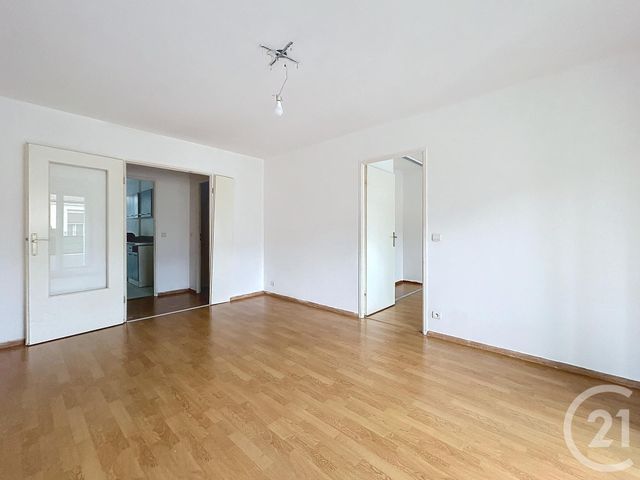 Appartement F3 à vendre - 3 pièces - 60.0 m2 - IVRY SUR SEINE - 94 - ILE-DE-FRANCE - Century 21 Raspail